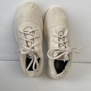 Allbirds Oatmeal shoes size 8
